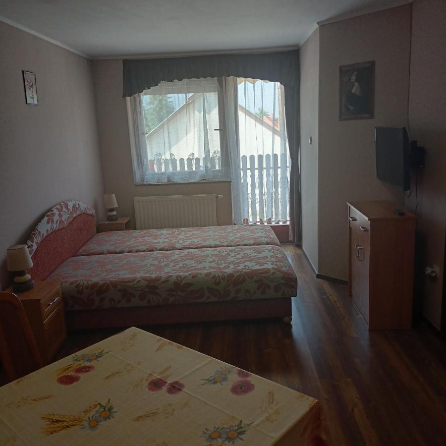 Livia Apartman Buk Bagian luar foto