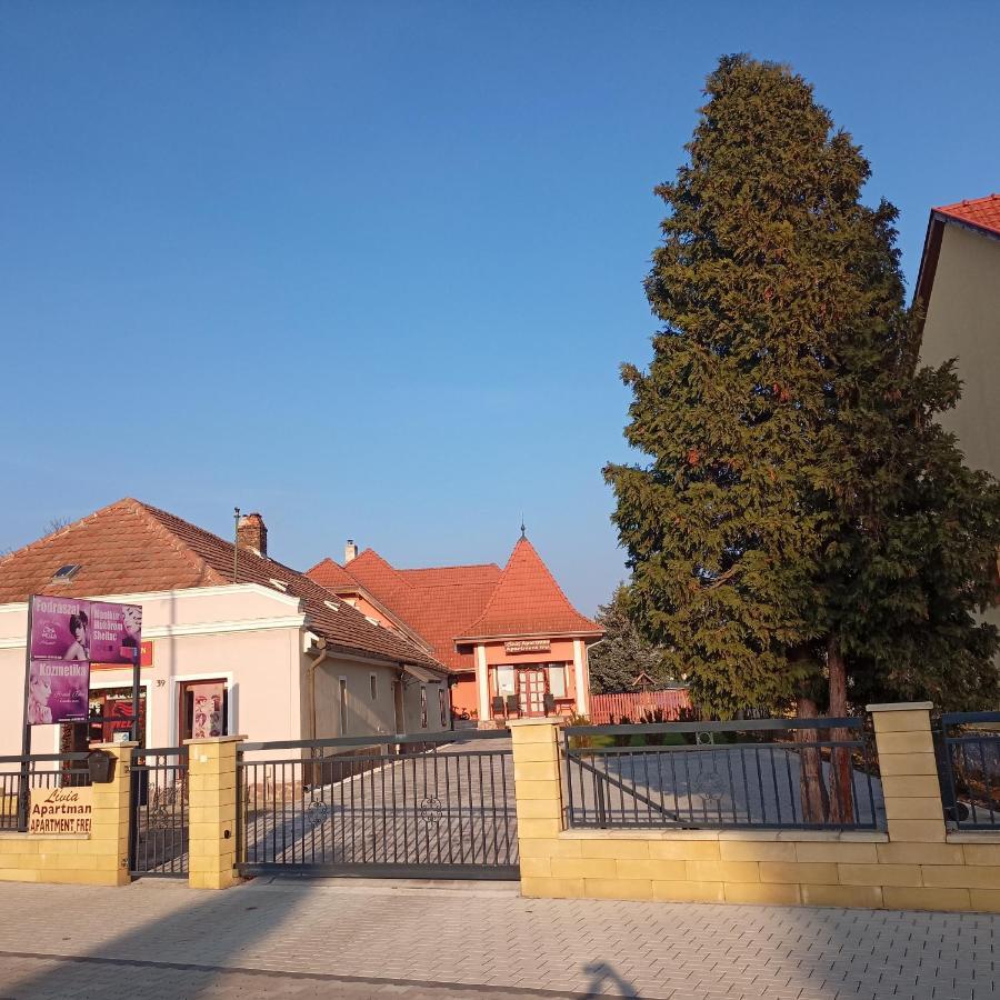 Livia Apartman Buk Bagian luar foto