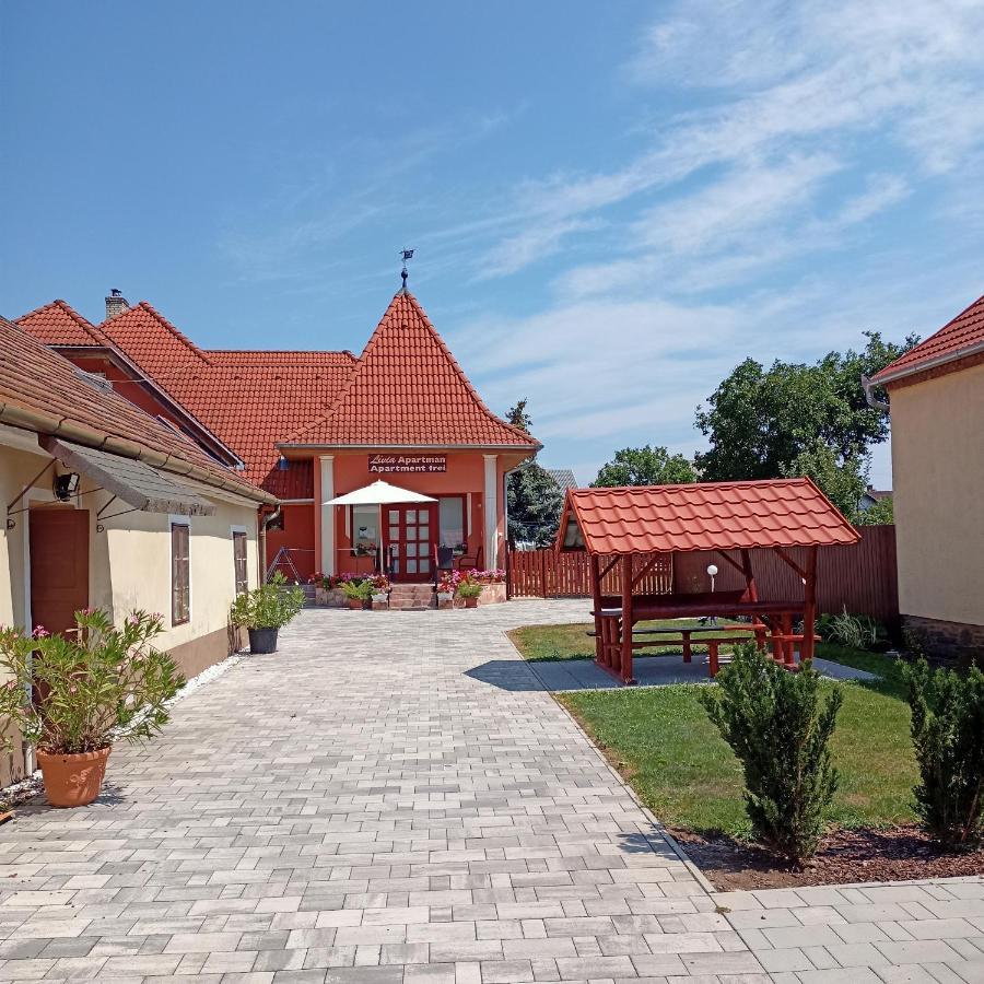 Livia Apartman Buk Bagian luar foto
