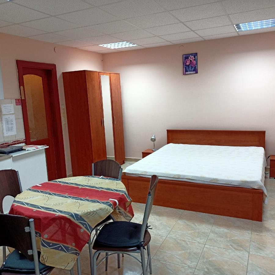 Livia Apartman Buk Bagian luar foto