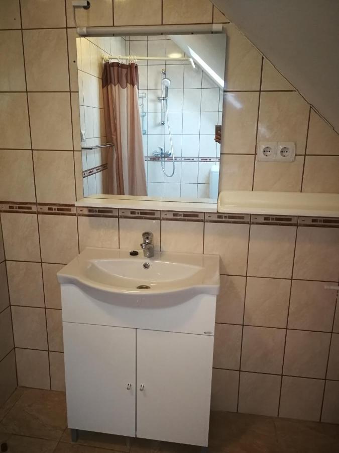 Livia Apartman Buk Bagian luar foto